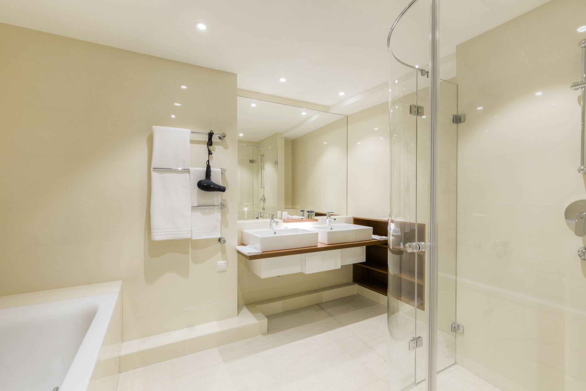 Vienna Grand Apartments Danube Екстер'єр фото