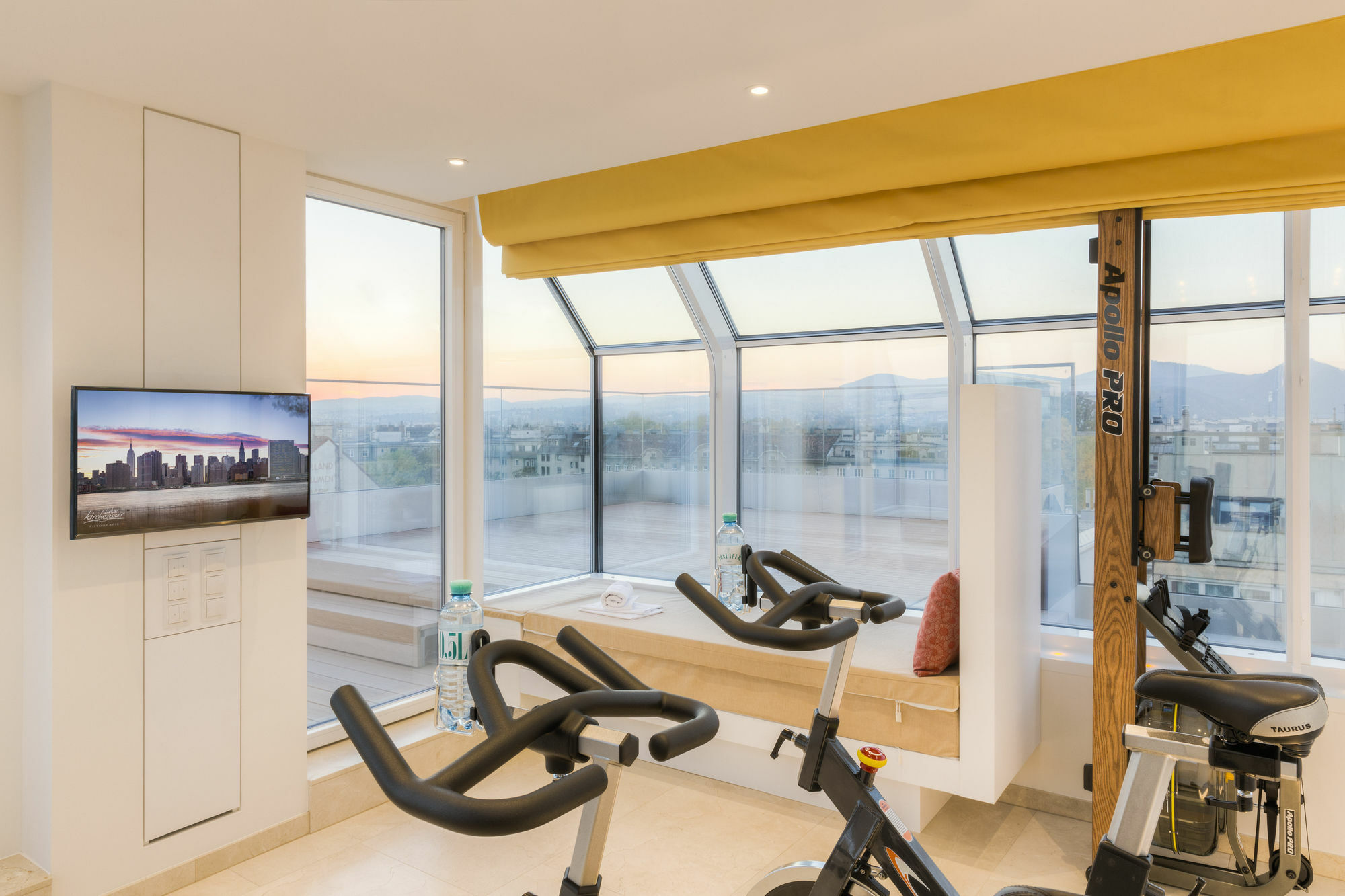 Vienna Grand Apartments Danube Екстер'єр фото